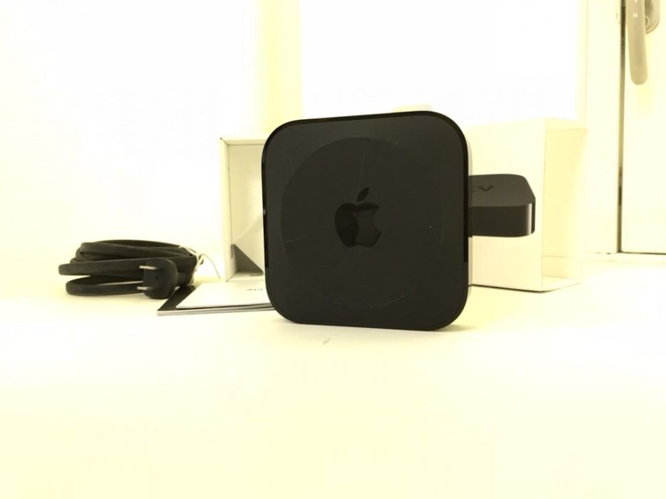 Apple TV 3 (MD199LL/A) + кабель HDMI 