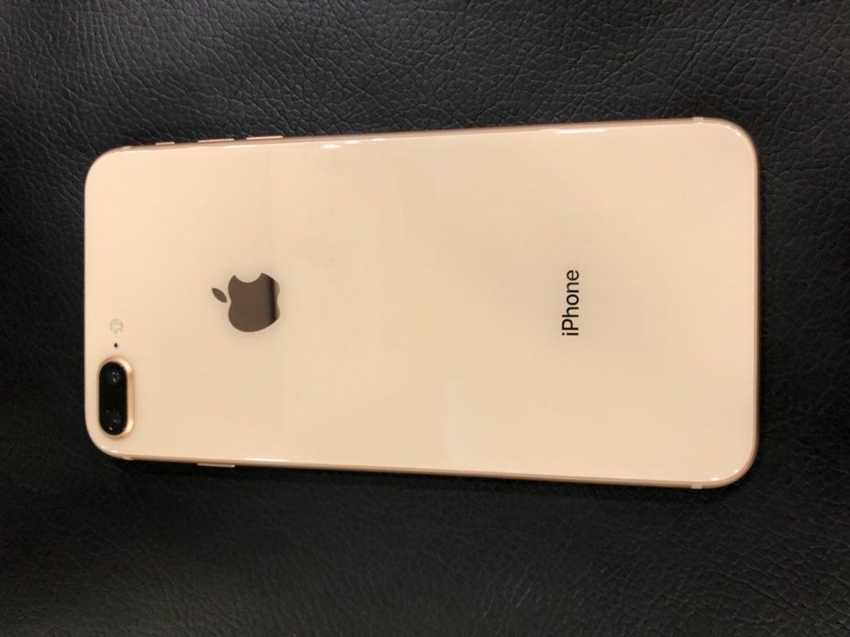 Продам Apple Iphone 8 plus 64 gb GOLD 