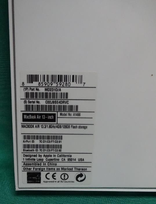 Продам Apple MacBook Air 13,3''/ 1,8GHz-i5 / 4Gb/ 128Gb 