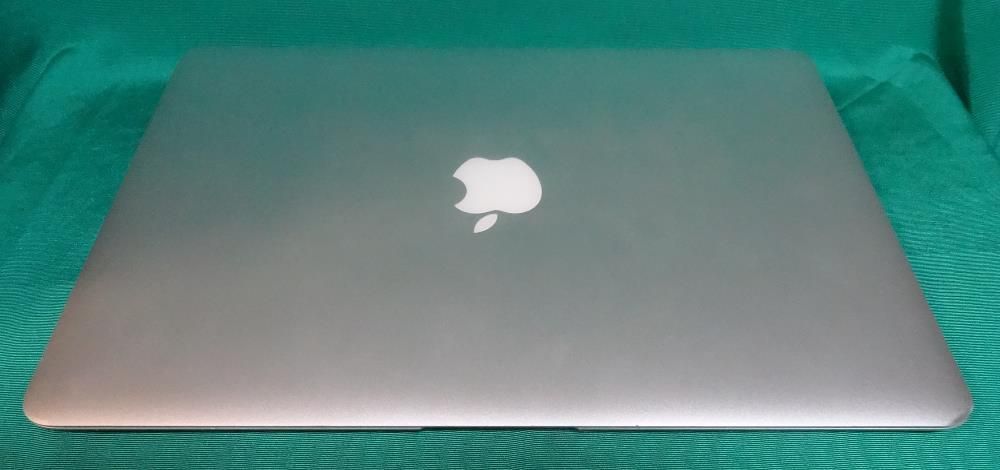Продам Apple MacBook Air 13,3''/ 1,8GHz-i5 / 4Gb/ 128Gb 
