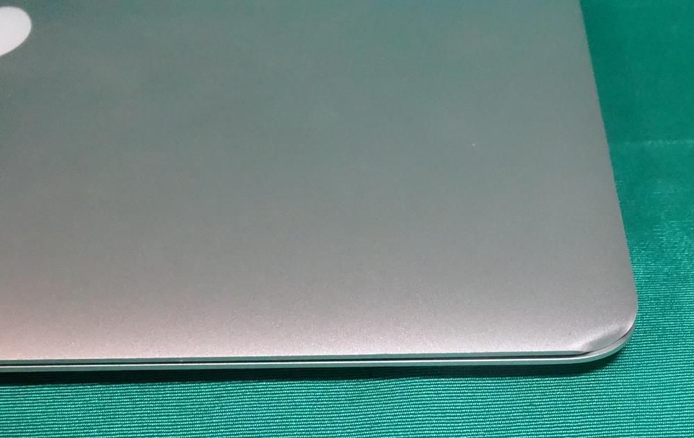 Продам Apple MacBook Air 13,3''/ 1,8GHz-i5 / 4Gb/ 128Gb 