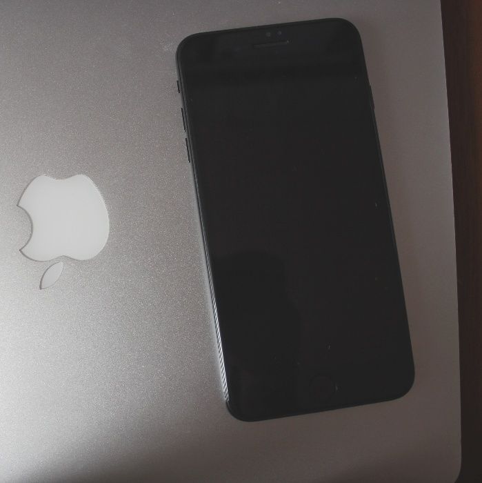 Iphone 7 plus + 128 gb 