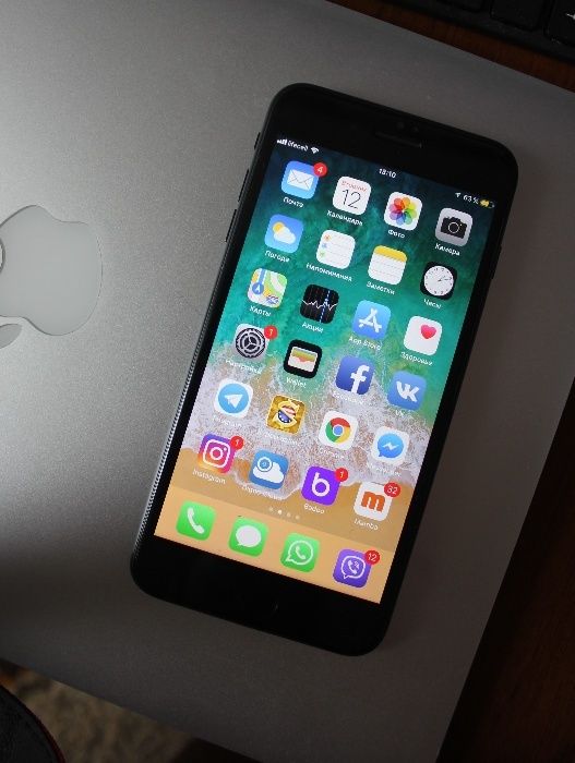 Iphone 7 plus + 128 gb 