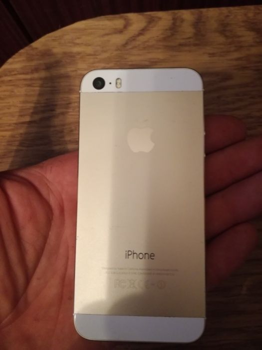 Продам IPhon 5s 