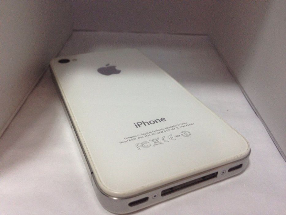 Apple Iphone 4S 16GB White Neverlock, звонит, работает, обновляется 
