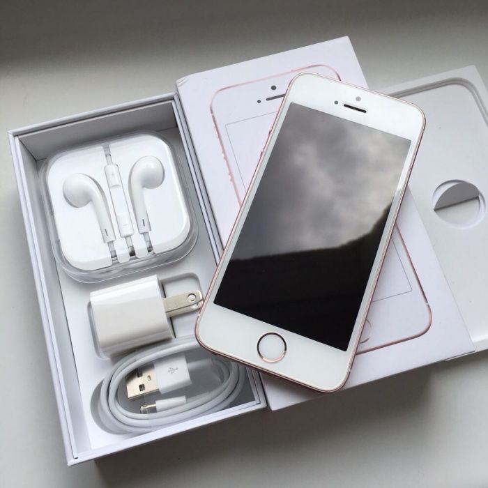 IPhone SE 16GB Gold / Полный комплект