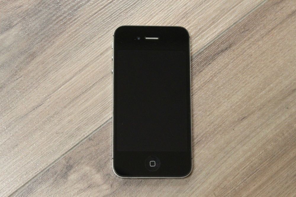 Iphone 4s 16 gb newerlock 