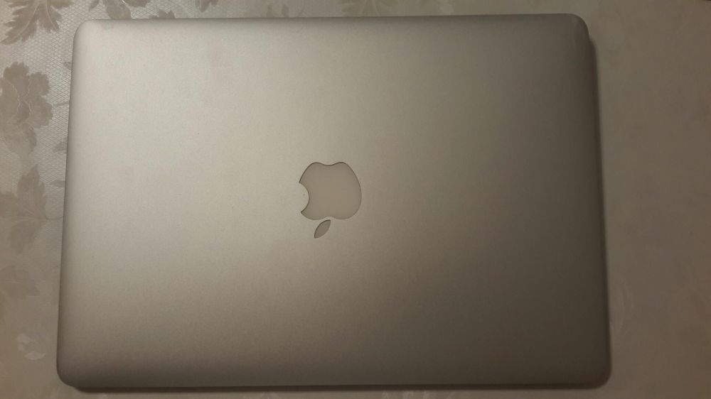 Хорошее состояние MaсBook Air MD760 макбук Apple Эппл ноутбук 