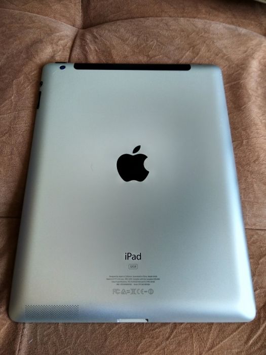 Apple iPad A143 