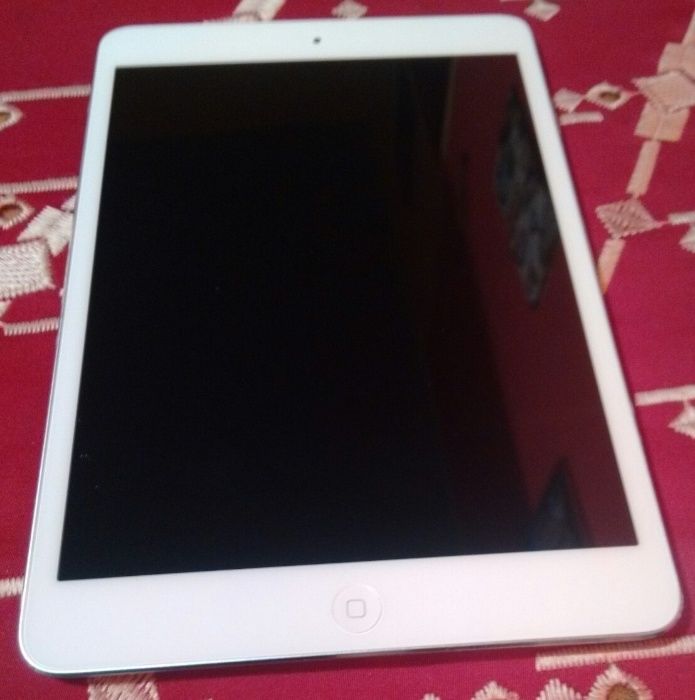 Планшет Apple iPad mini 16GB ! WI-FI ! 