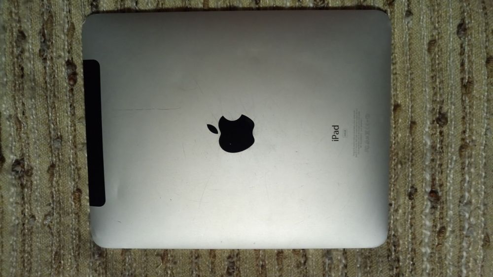 IPad 1 64g с 3g оригинал 