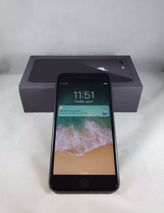 IPhone 8 plus 64gb black Неверлок ,идеальный ,без царапин 