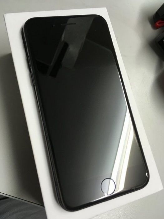 IPhone 7 Black 32 GB. 