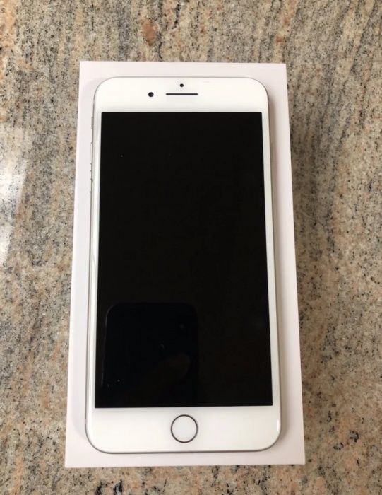 IPhone 8 plus 64gb silver ,как новый ,телефону пол года ,Гарантия Алло
