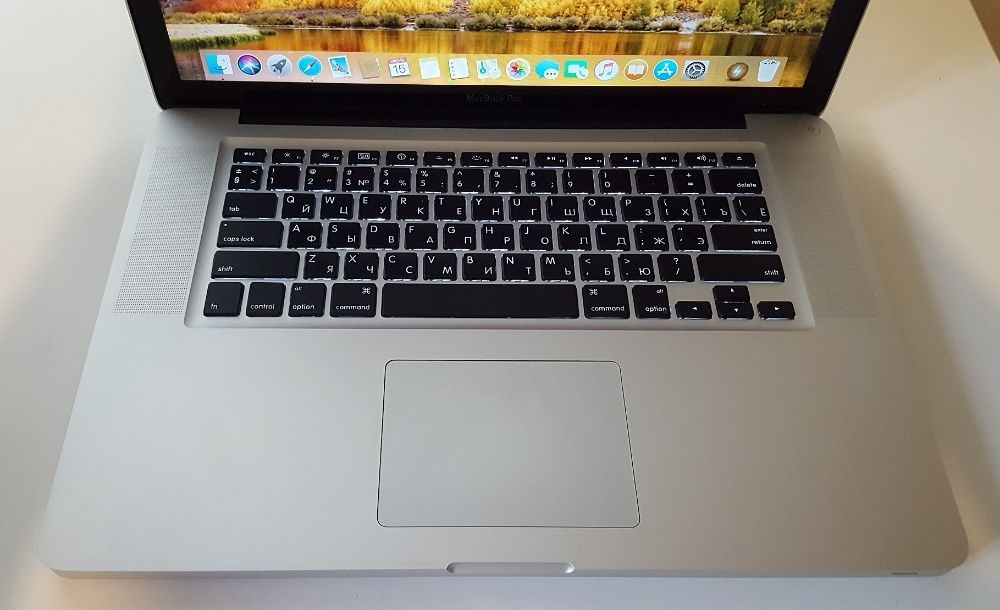 Apple Macbook pro 15,4