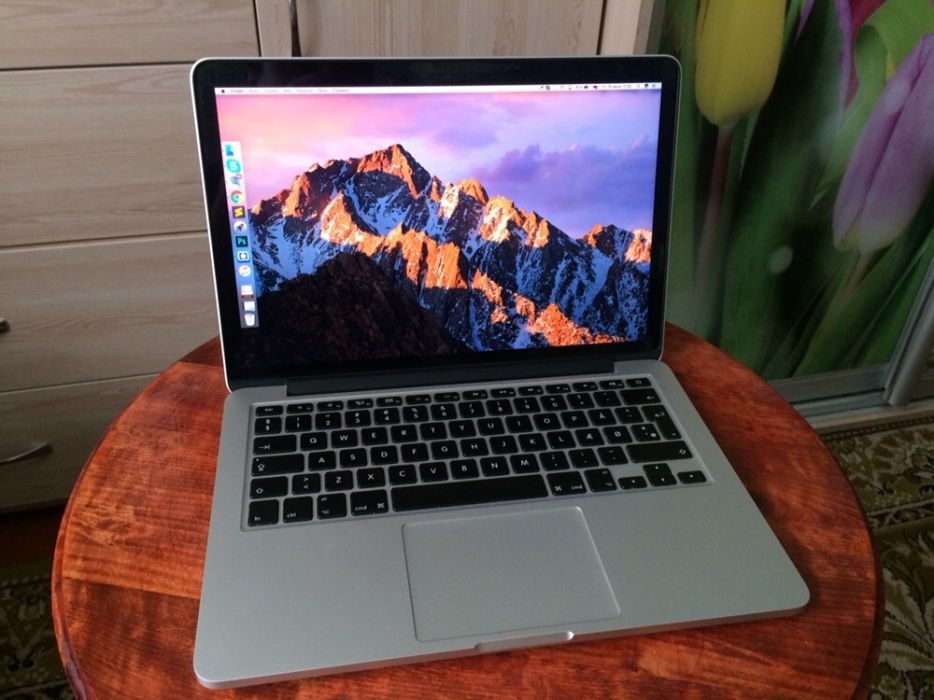 MacBook Pro (Retina, 13-inch, Late 2012) i7 8gb 256SSD A1425 