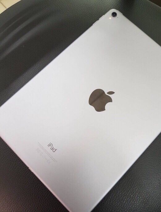 Apple iPad Pro 9.7 (128) Wi-Fi Space 