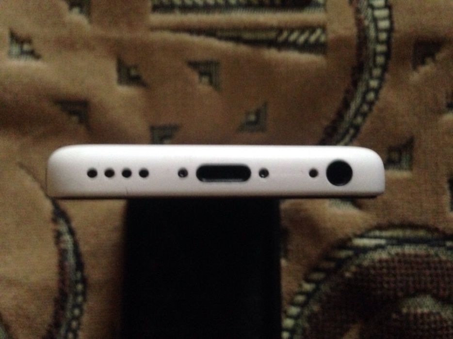 IPhone 5с 16gb neverlok 