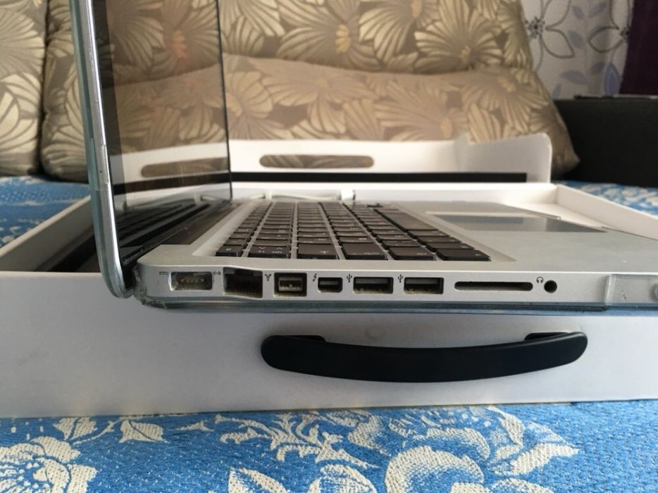 Apple MacBook Pro 13 (early 2011)SSD 250GB(Micron), RAM 8GB (Crucial).