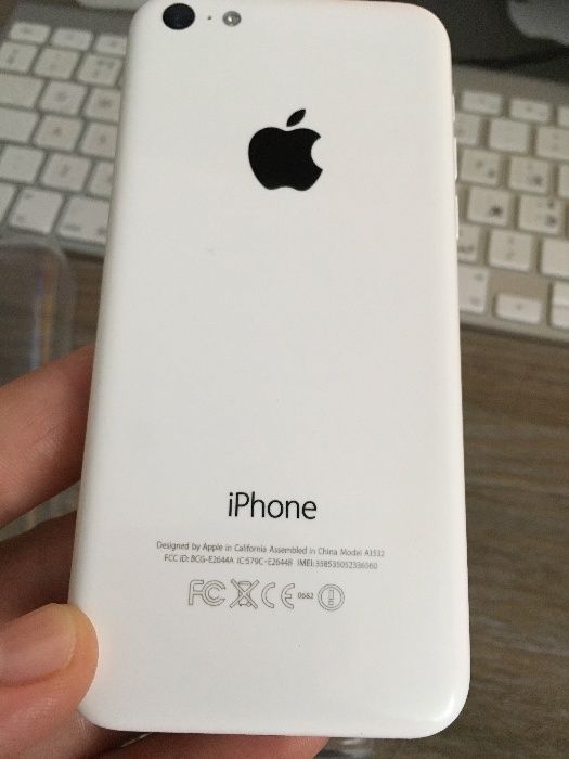 IPhone 5c 16gb neverlock На запчастини або ремонт 