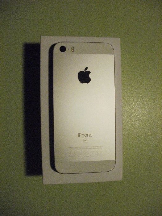 IPhone SE 32Gb (Silver) Neverlock идеал + гарантия 