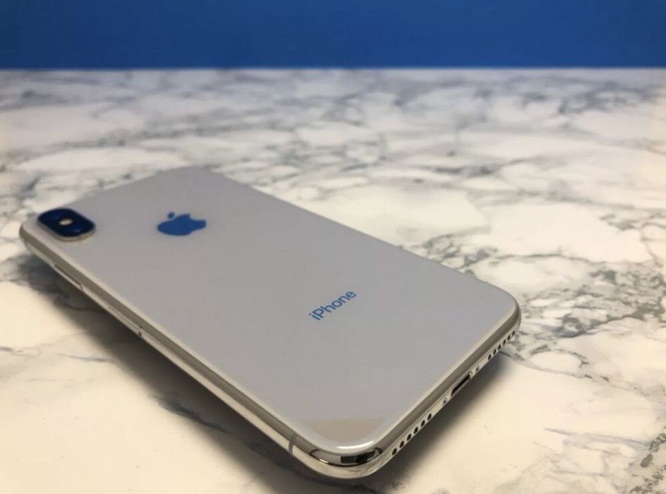 Продам IPhone X 256gb телефону 4 месяца,как новый 