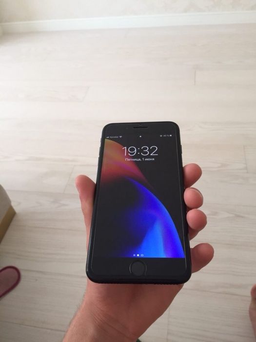 Срочно ! iPhone 7 Plus 256gb Jet Black 