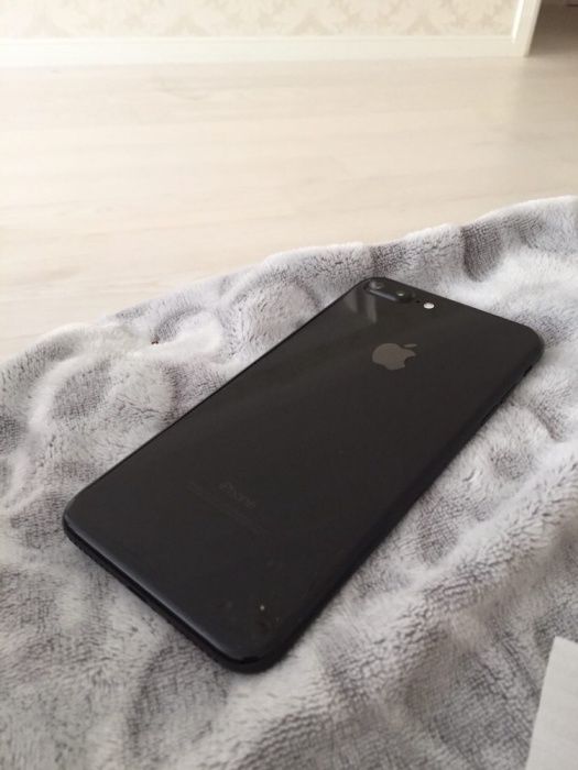 Срочно ! iPhone 7 Plus 256gb Jet Black 