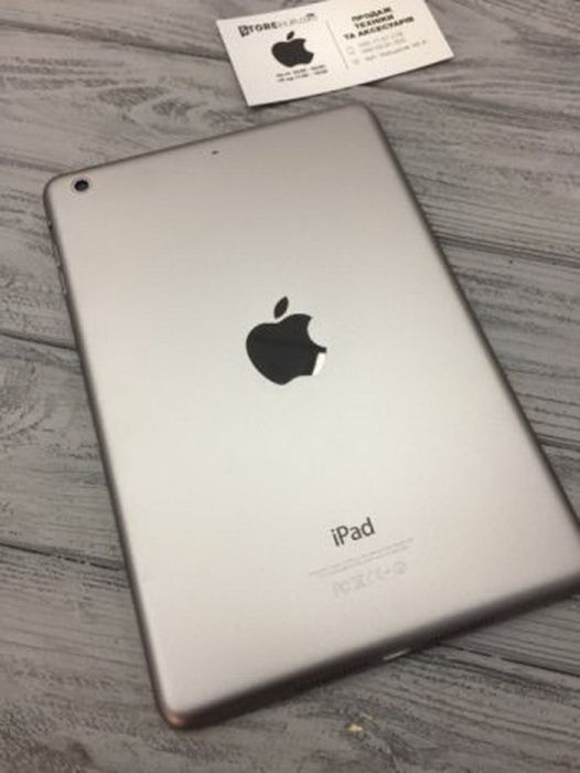 Apple iPad Mini 2 7,9