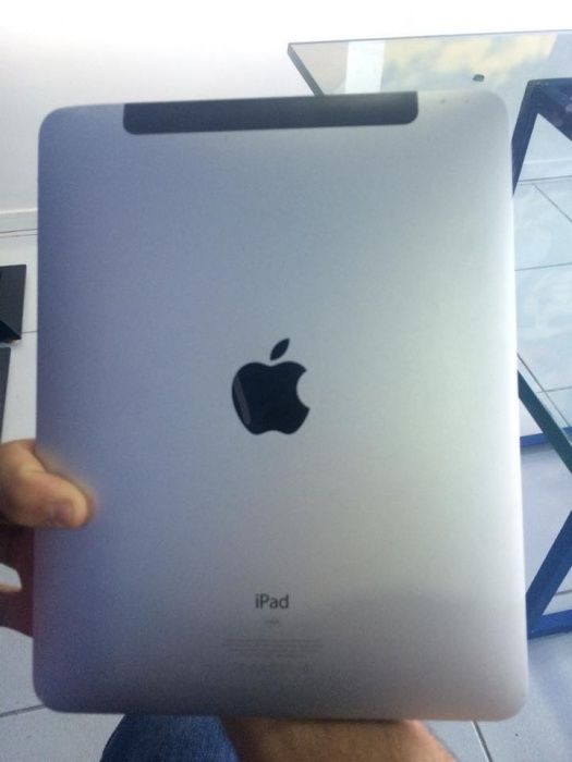 Ipad 1st 64gb 3G ремонт 