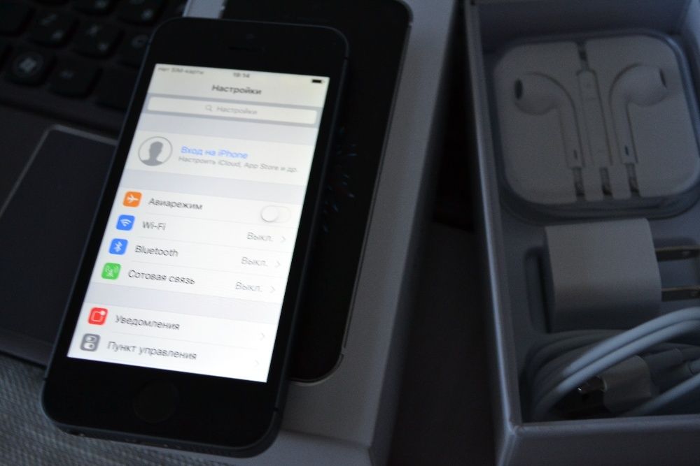 IPhone SE 16 Gray Neverlock в идеальном состоянии 