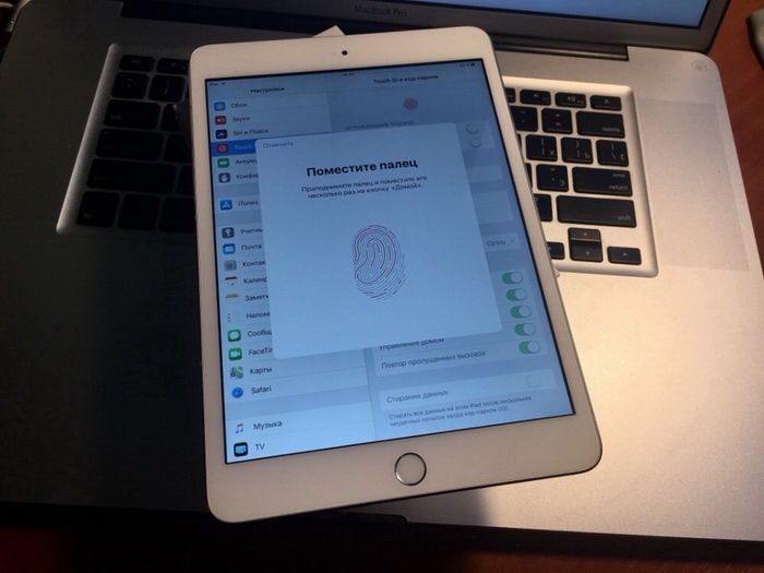 IPAD Мини 2 wi-fi Сильвер. 16 гб. Coст. 5/5 