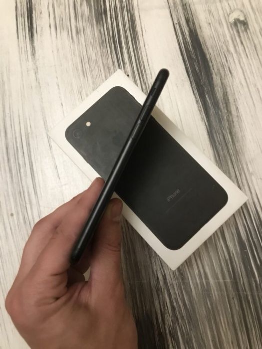 IPhone 7 128 GB Matt black полный комплект 