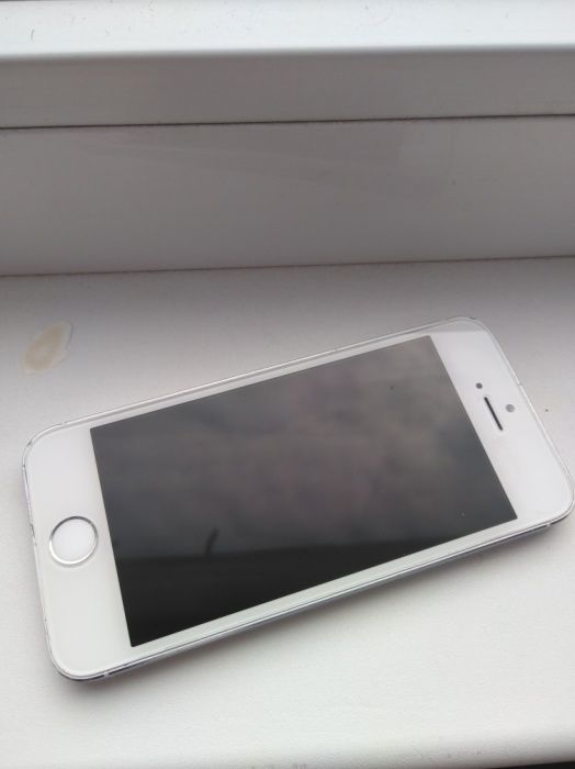Iphone 5S 32gb в идеале 