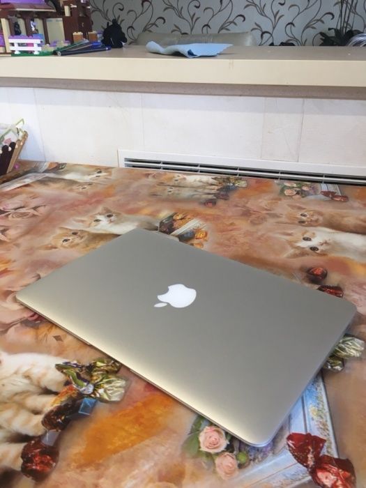 Apple MacBook Air 11.6 2013 год 
