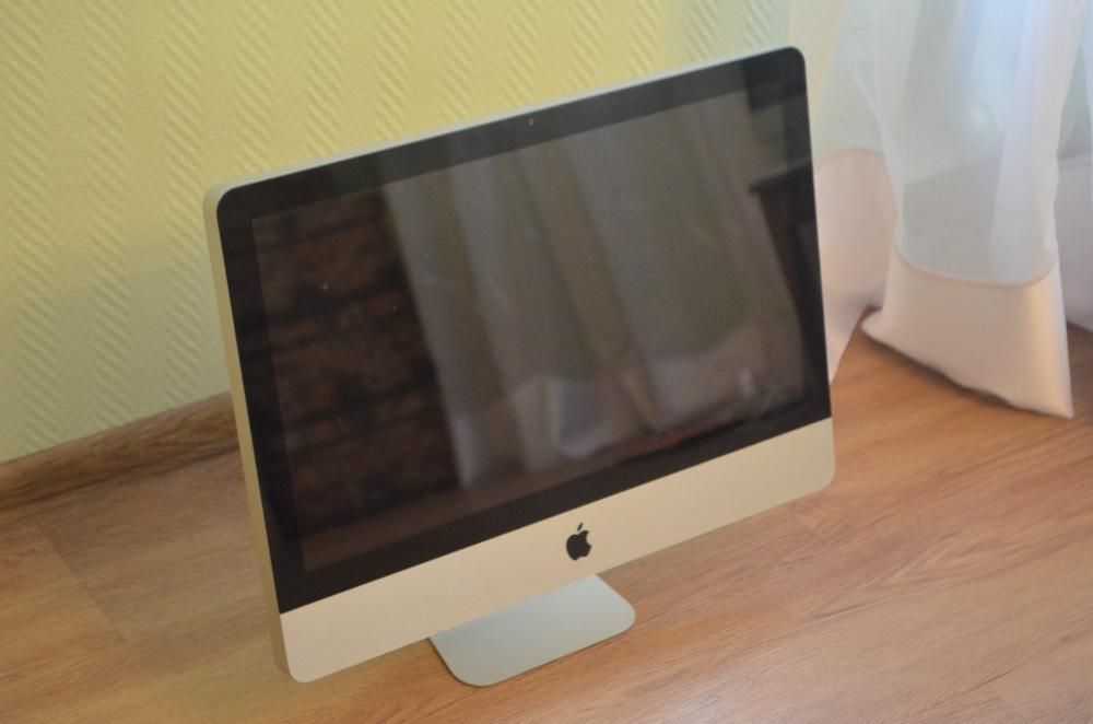 Срочно продам iMac 21.5" (Mid 2010) Core i3 3.06GHz