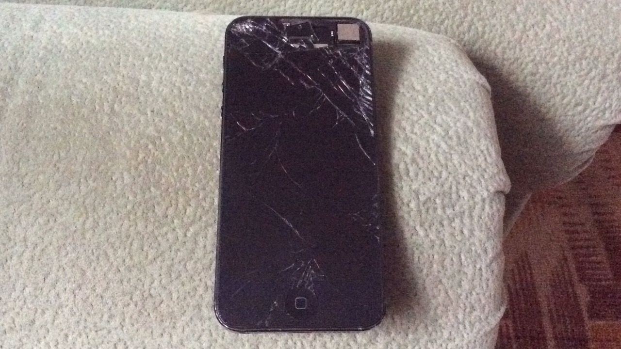 iPhone 5 space gray