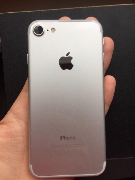 IPhone 7 128 gb silver 