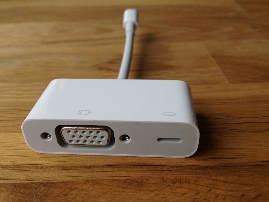 Apple Lightning to VGA Adapter переходник кабель адаптер 