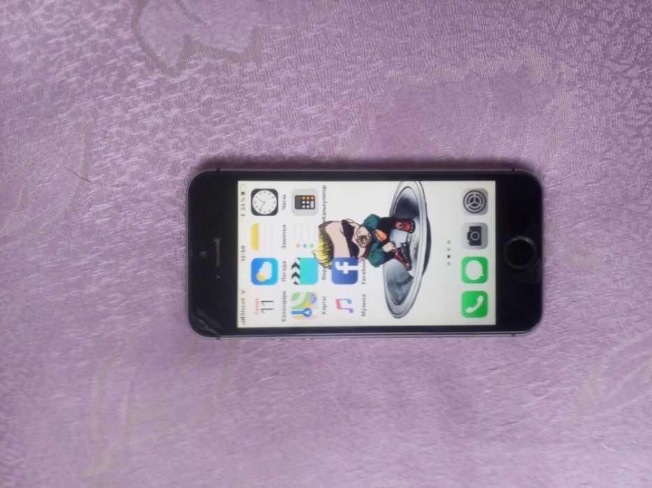Продам iPhone 5s 