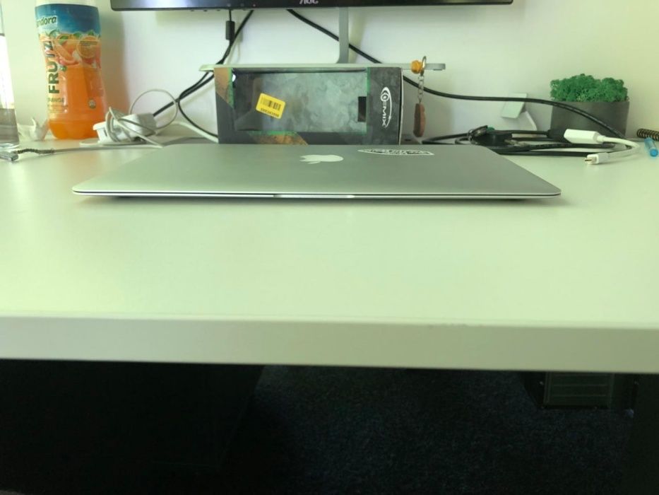 MacBook Air 13 (2015) 