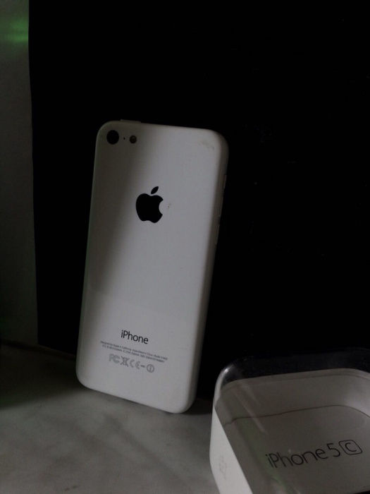 IPhone 5c 8gb r-sim 