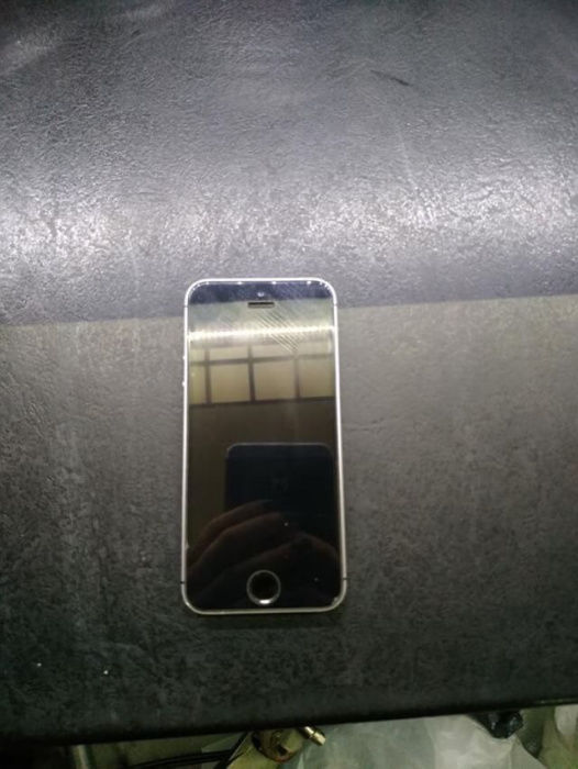 IPhone se 16gb neverlock 