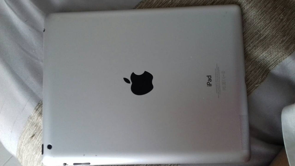 Apple iPad 4 Generation 16 gb