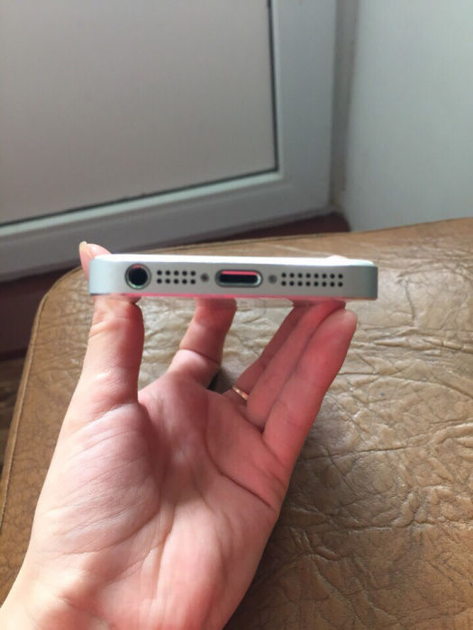 Продам iPhone 5 s Цена снижена