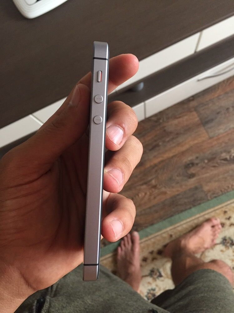 iPhone SE 16 продажа-обмен 