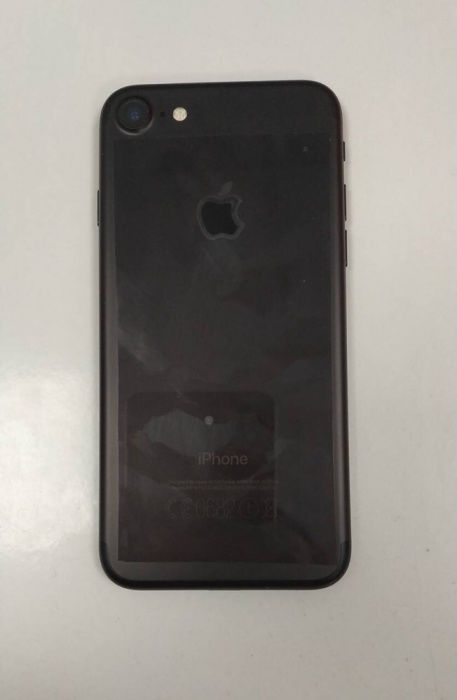Продам Iphone 7 32Gb стан 10/10