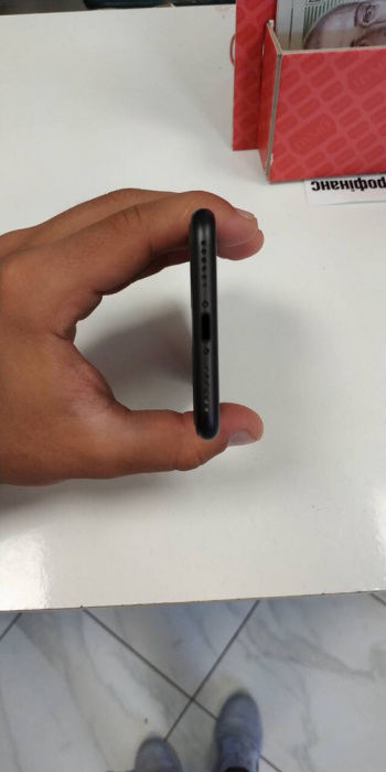 Продам Iphone 7 32Gb стан 10/10