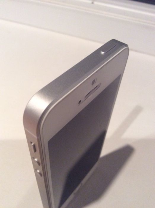 iPhone SE Neverlock / 64mb / Silver