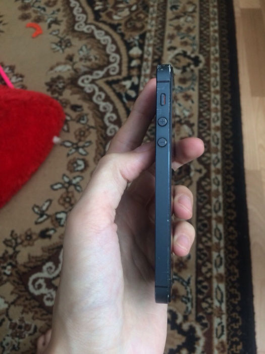 Низкая цена!! iPhone 5 на 16 FBI Neverlock